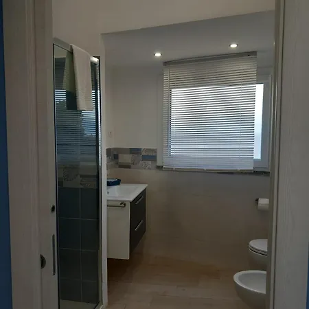 Blueinfinityroom Guest house